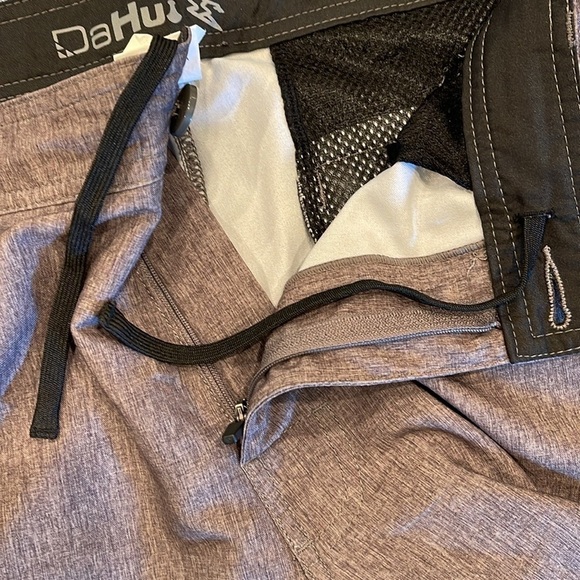 DaHui Sz 34 board shorts in heathered brown/grey with back zip pocket - Picture 10 of 10
